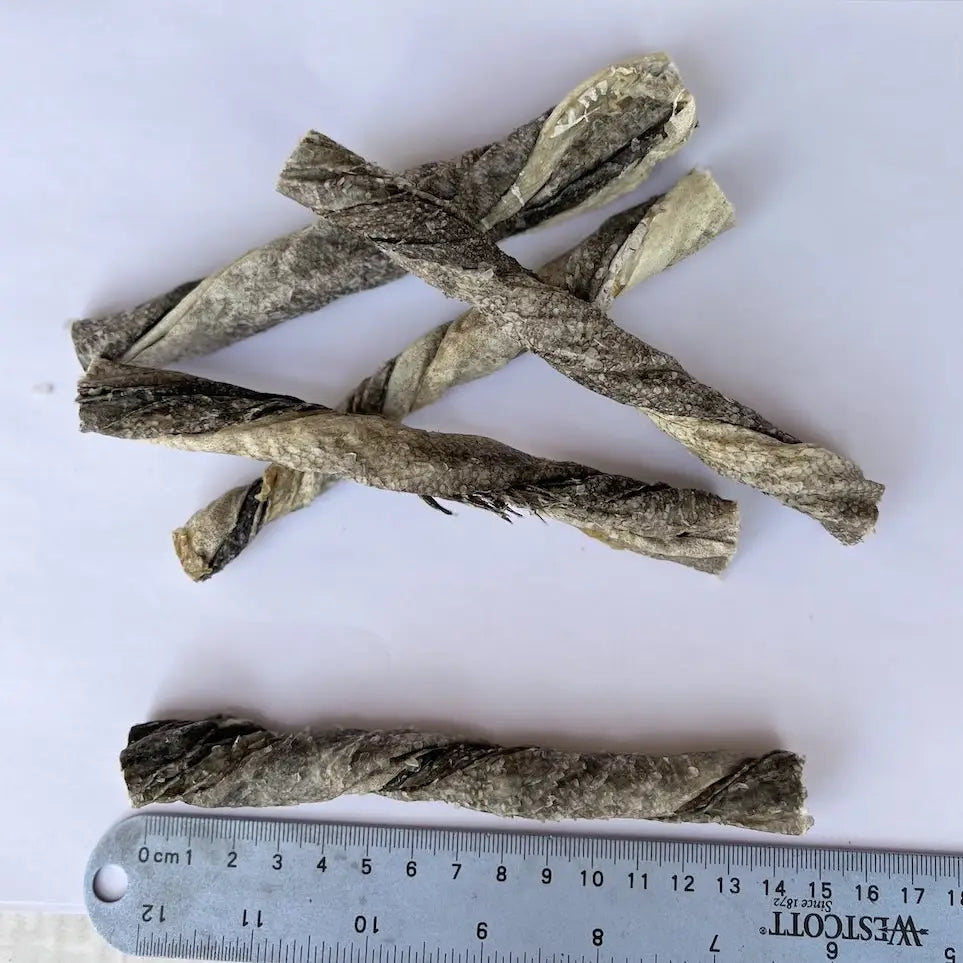 Dried Cod Fish Skin Twists Short